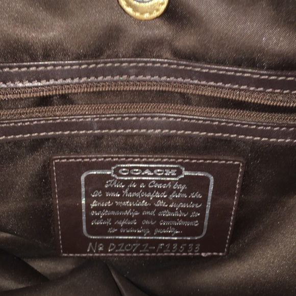 Coach Handbag in great condition! - Picture 3 of 8